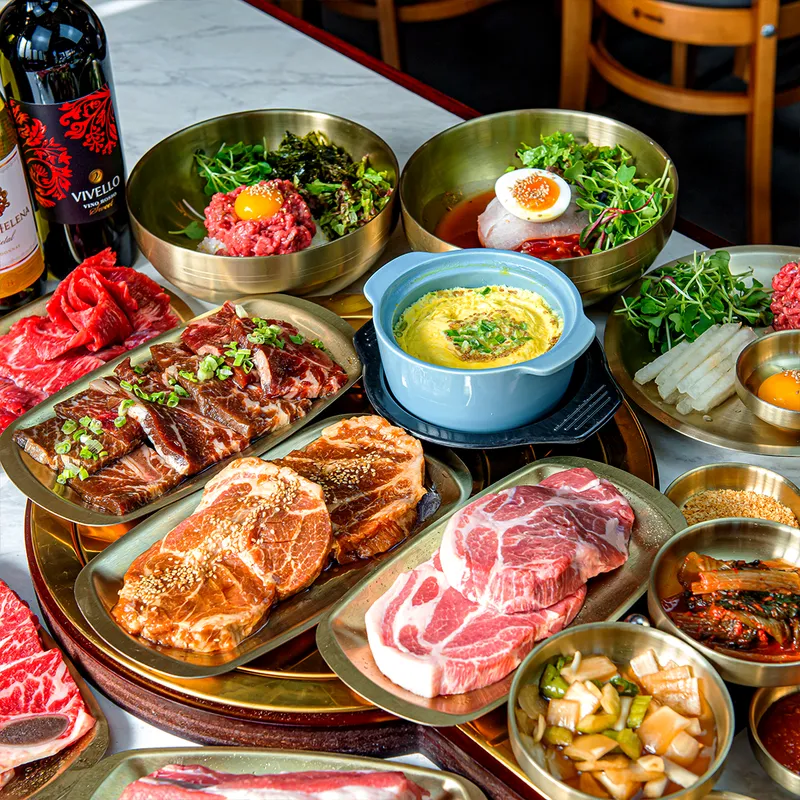 Best Pork Belly in Hongdae - Geumseong Hoegwan Hapjeong Bonjeom