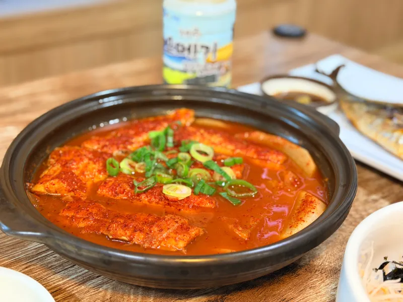 Mejor Mixed Rice Bowl en Seongsan - 동뜬식당