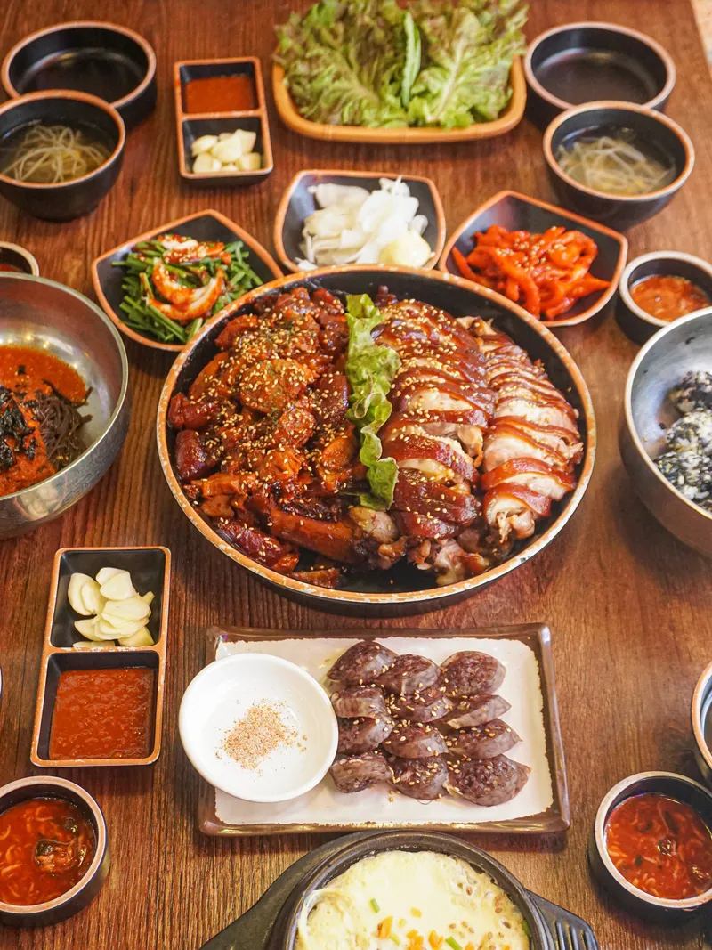 Mejor Pork Dishes en  - 권식족발 성수본점