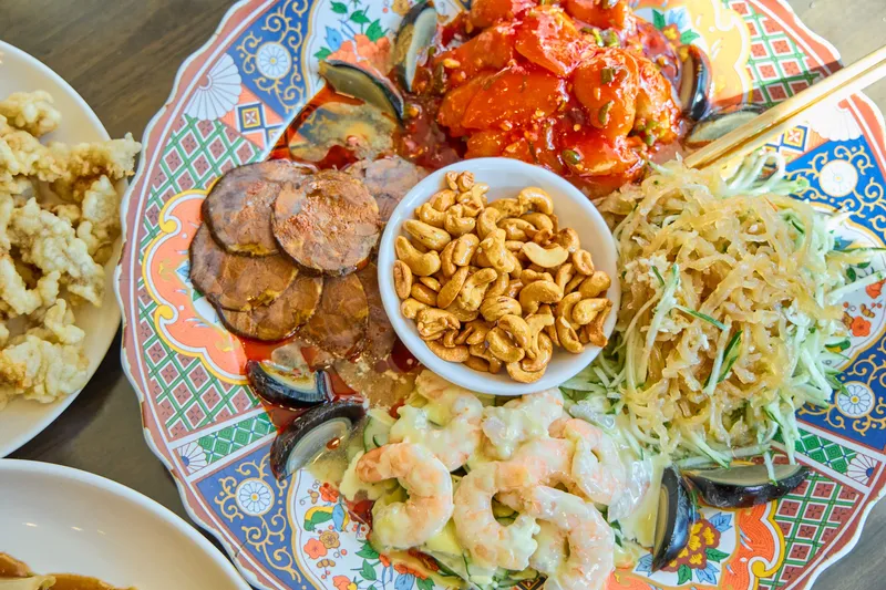 Best Cold Noodle in Shinpo - Jinheunggak