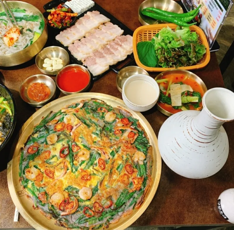 Best bo ssam in Suseong-gu - Myeonjangsu Suseongmot Main Branch