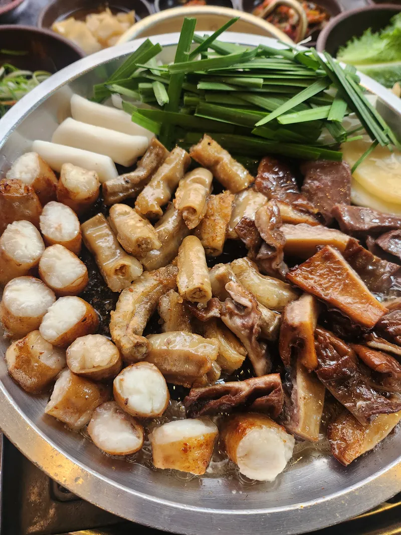 Best Beef Intestines in Yuseong District - Ilho Hwangso Gopchang