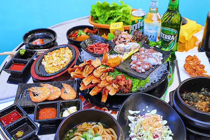 Best Raw Fish in Jungmun - Jungmunhoe Pojang Center Saebyeok Night Market