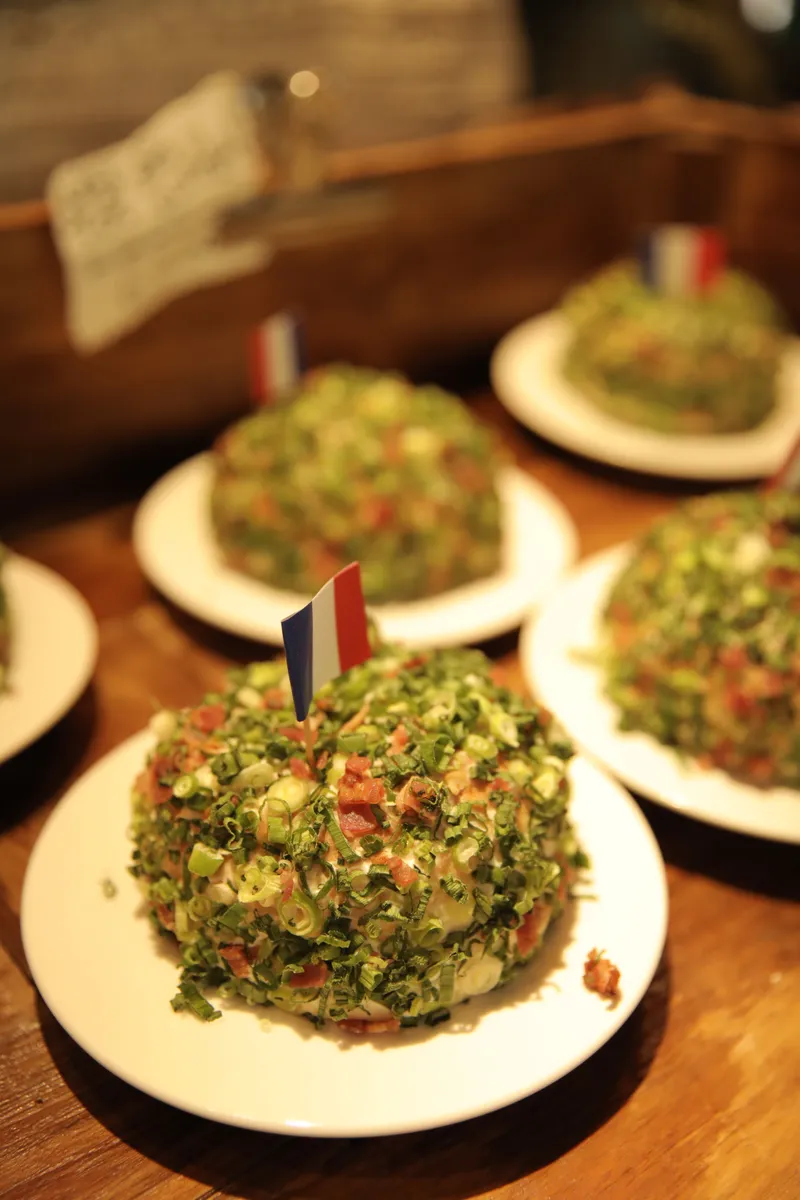 Best Cafe in  - Susanghan Beigle Hongdae