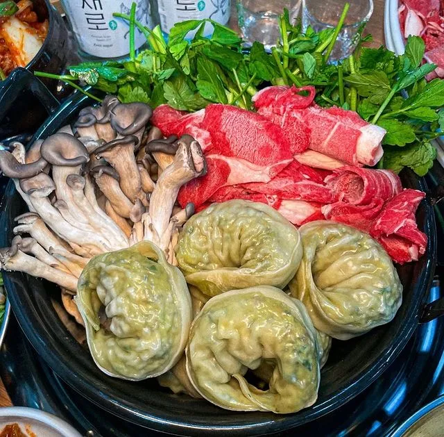 Mejor Pork Belly en Hapjeong - 청도미나리식당 합정점