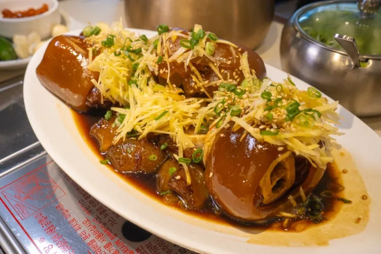 Best Seolleungtang in Cheongdam - Samnammae Seolleongtang