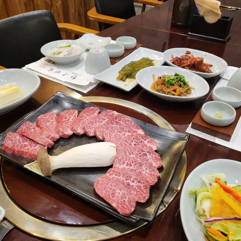 Mejor grilled beef en Haeundae - 한우리가