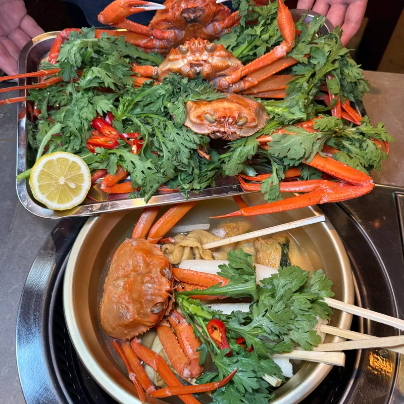Mejor Korean-style braised pork feet en Jeonpo - 복덕방 전포점