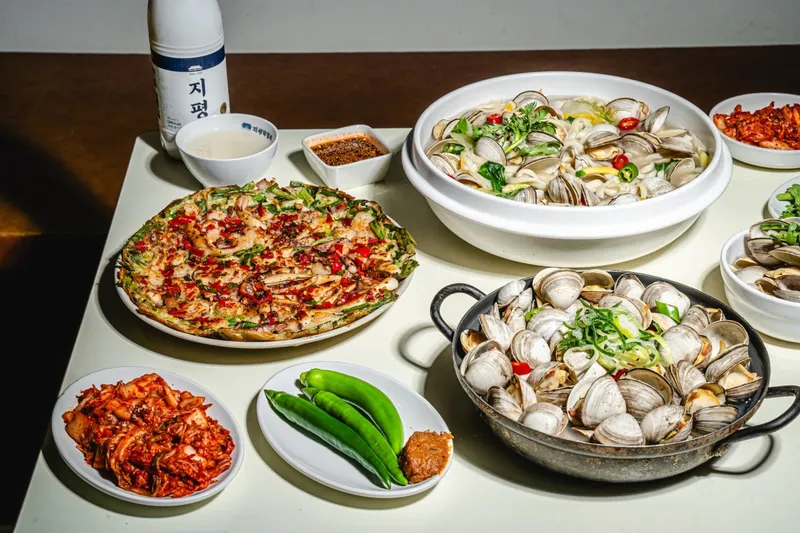 Mejor hand-pulled noodle soup en Suseong-gu - 조조칼국수 본점