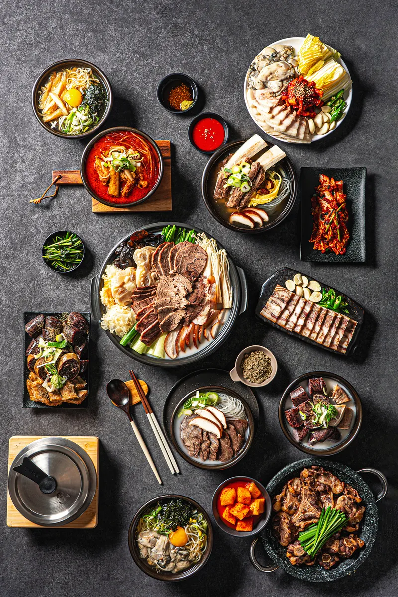 Best Blood Sausage Stew in Sangmu District - Dolsanjip Hanwoo Somori Gukbap Sangmu Bonjeom