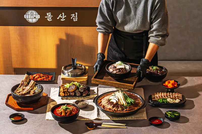 Best Blood Sausage Stew in Sangmu District - Dolsanjip Hanwoo Somori Gukbap Sangmu Bonjeom