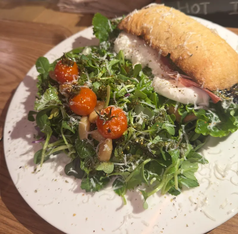 Best cafe in Hapjeong - Eobanpeullante Hapjeong