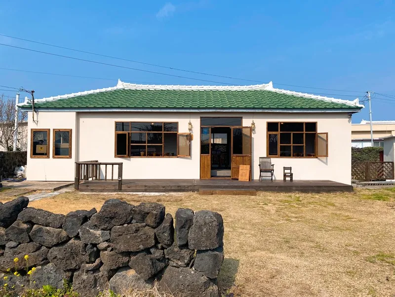 Best Korean-style pork trotters in Jeju City - Hyeopjae Ondajeong