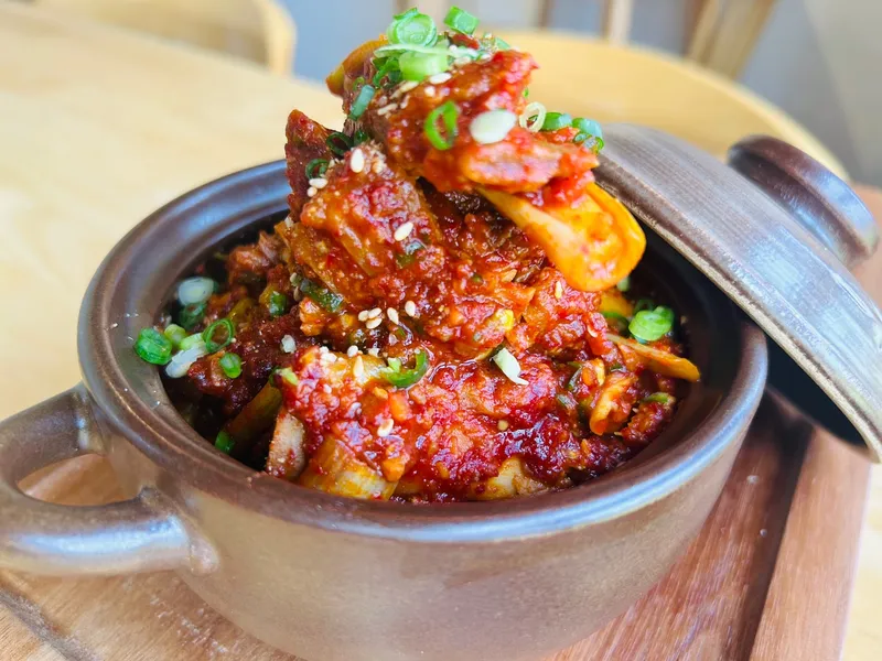 Best Korean-style pork trotters in Jeju City - Hyeopjae Ondajeong