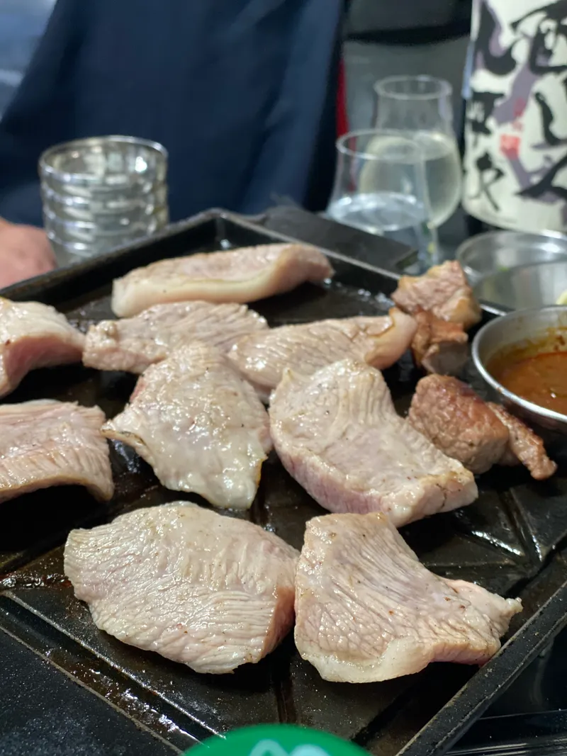 Mejor Bibimbap en Sinchon - 돈불1971