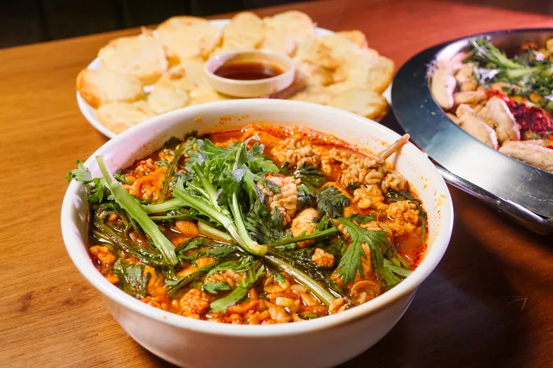 Jeju Goni Kalguksu Geondae Branch