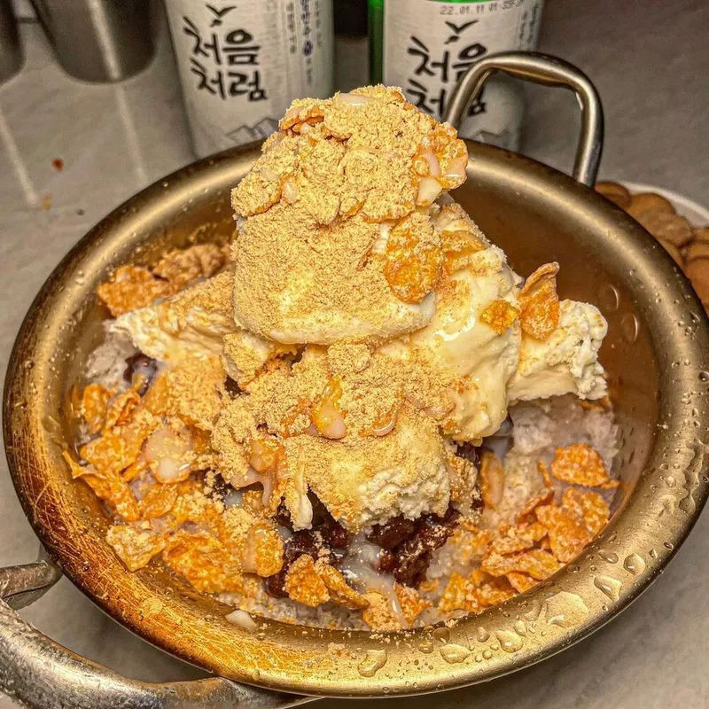 Mejor silkworm pupae en Itaewon - 네번째집