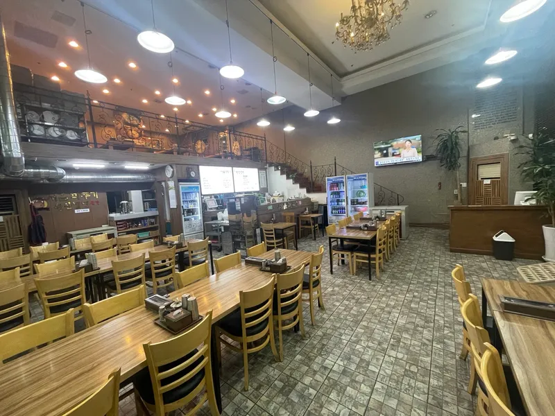 Best Sengunal Tang in Centum - Seoul Kkakdugi Centum Main Branch