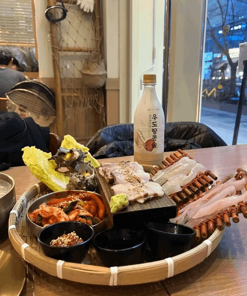 Mejor Jeju-style rice bowl en Suwon - 제주살이 광교직영점