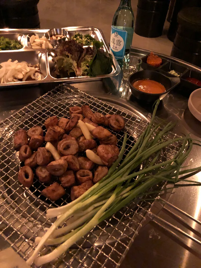 Mejor beef intestines en Dongseongno - 막삼가