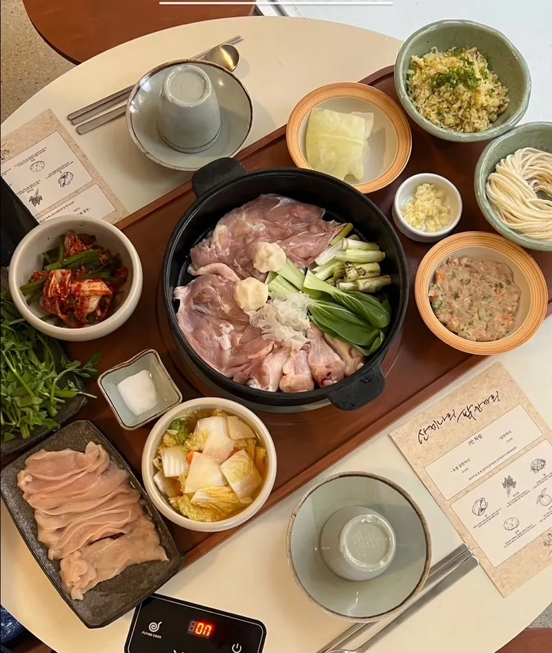 Best Noodles in Hongdae - Sanminari Dakhanmari