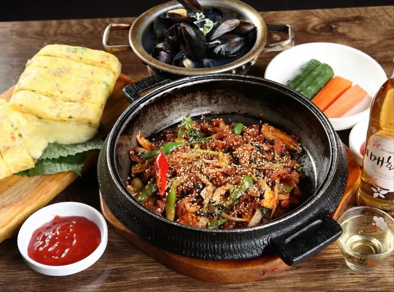Mejor Spicy Stew en Shinchon - 청담동포장마차 신촌본점