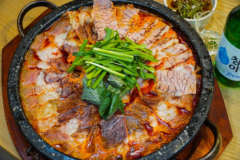 Best Soup & Stew in  - Hanchon Seolleongtang Konkuk University Station