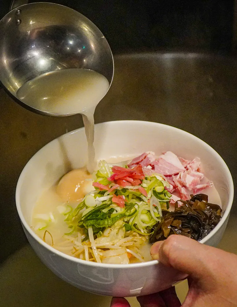 Sanbandeul Dwaejigukbap Seomyeon Jeonpo Cafe Street Main Branch