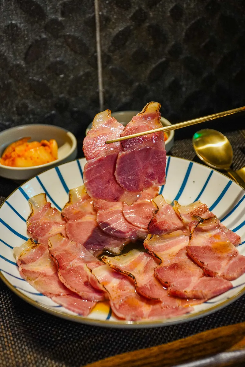 Best Pork Rice Bowl in Seomyeon - Sanbandeul Dwaejigukbap Seomyeon Jeonpo Cafe Street Main Branch
