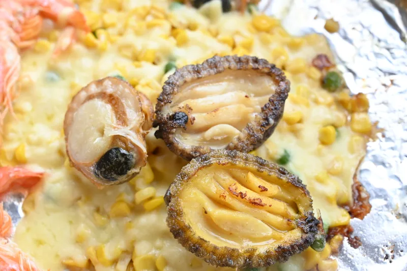 Best Raw seafood in Gijang - Haepung Gamasot Yeonhwari Jeonbokjuk