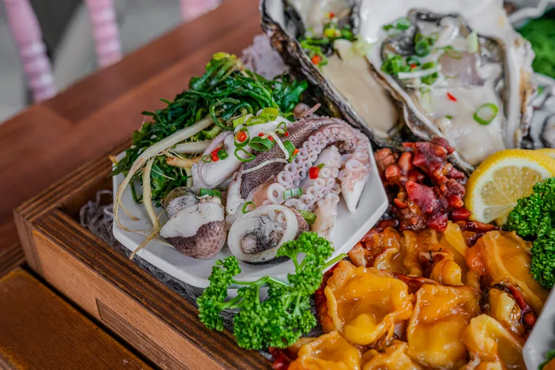 Best bo ssam in Sangmu Area - Oneul Badada Gwangju Sangmu Branch