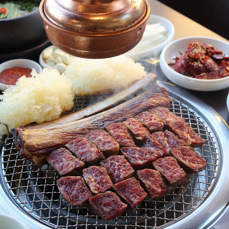 Mejor Korean BBQ en Suseong-gu - 본가숯불돼지갈비 수성못점