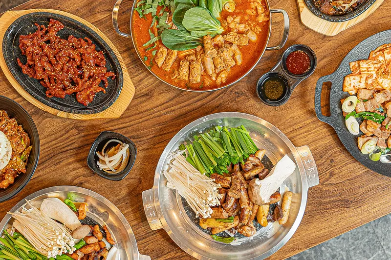 Mejor Korean BBQ en  - 우곱 신촌본점