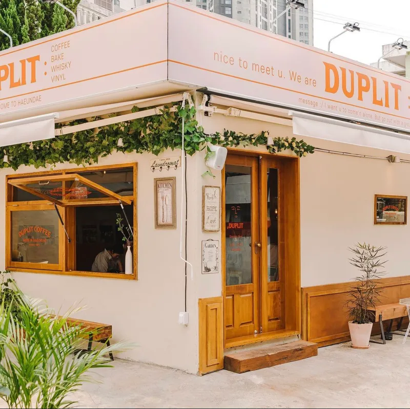 Best cafe in Haeundae - Dyupleit Busan Haeundae Haeridan-gil Branch