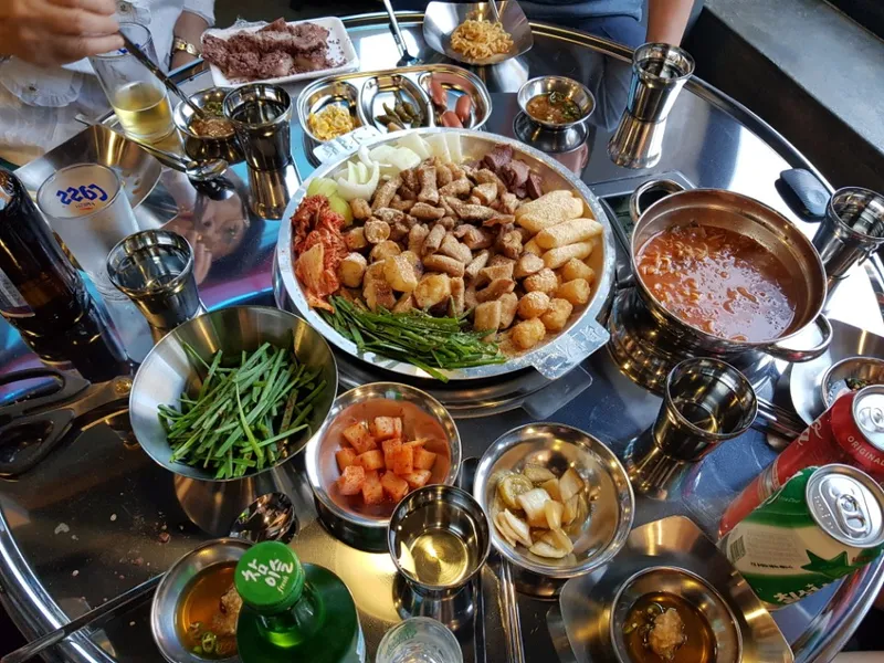 Ppulnan Hwangso Gopchang Hongdae Branch