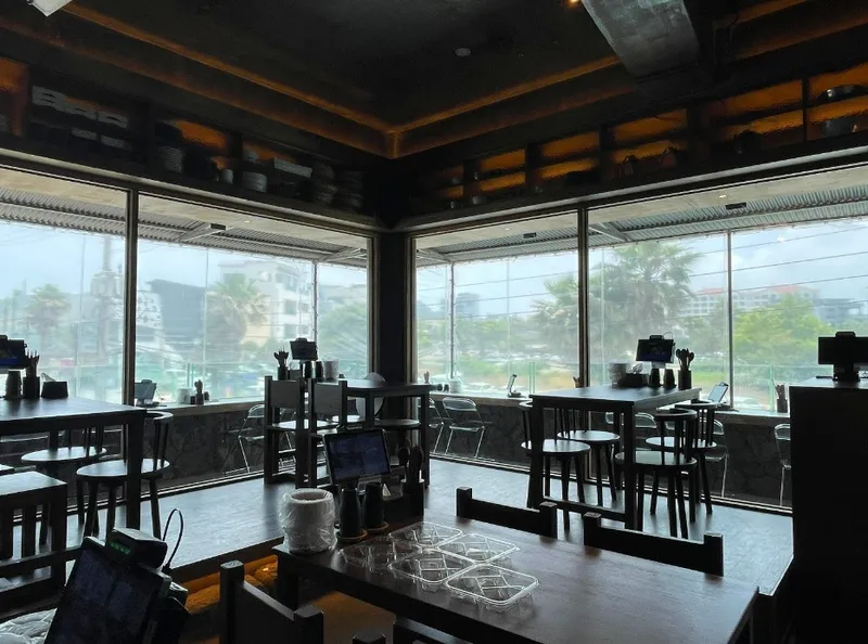 Mejor Sashimi en Jeju City - 훈남횟집 훈남농수산마트
