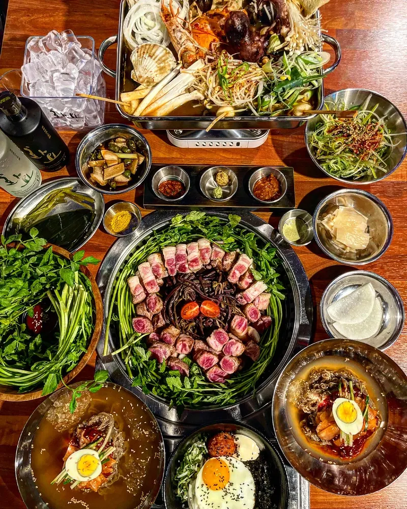 Mejor Grilled Pork Belly en Seomyeon Jeonpo - 구덕포끝집고기 서면전포점
