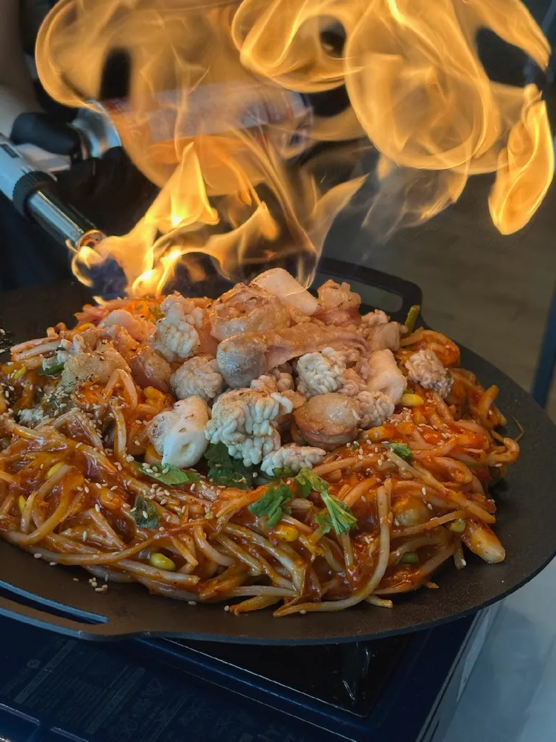 Mejor Seafood en Dongtan - 노작진성아구찜 동탄본점