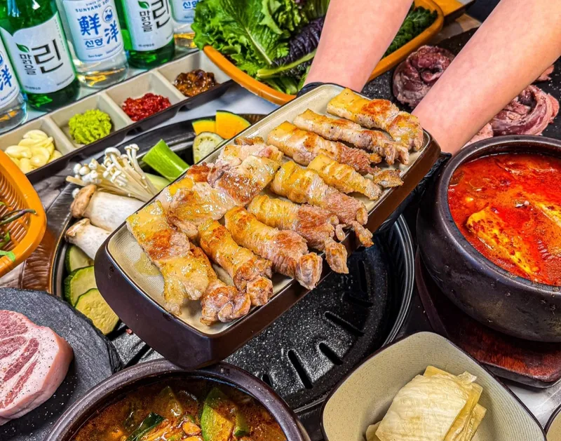 Best Pork Belly in Yuseong - Usikine Suksonggwan Bonjeom