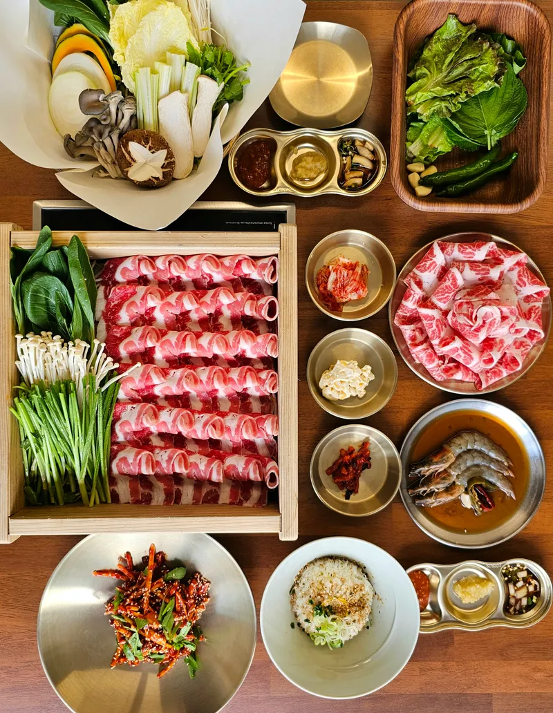 Bangipyeonbaek Yukbunsamsip Yeouido Main Branch