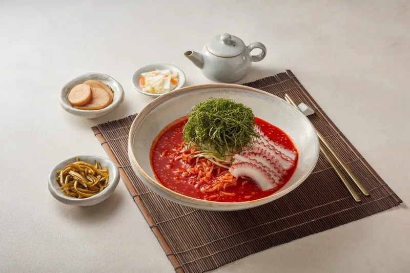 Mejor Korean-style rice bowl soup en Seongsu - 금금 성수점