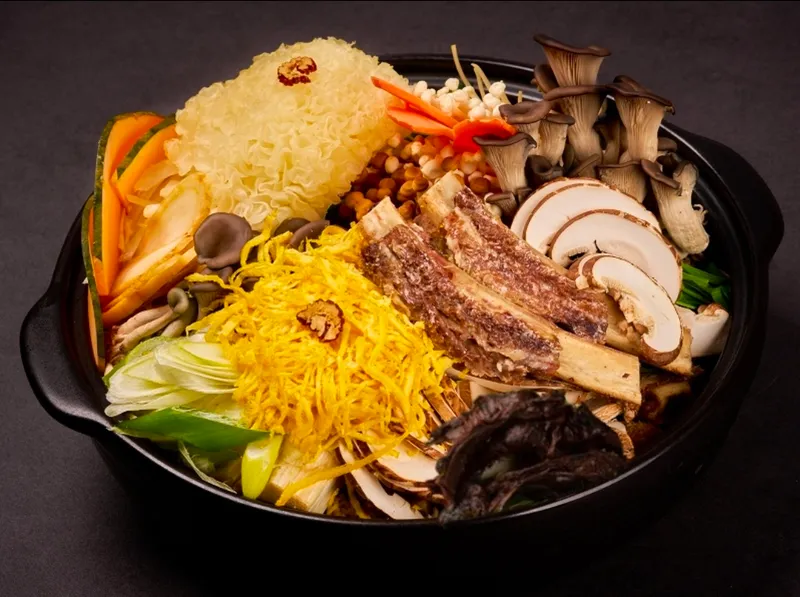 Best Korean rice bowl stew in Dunsan - Yuwonok