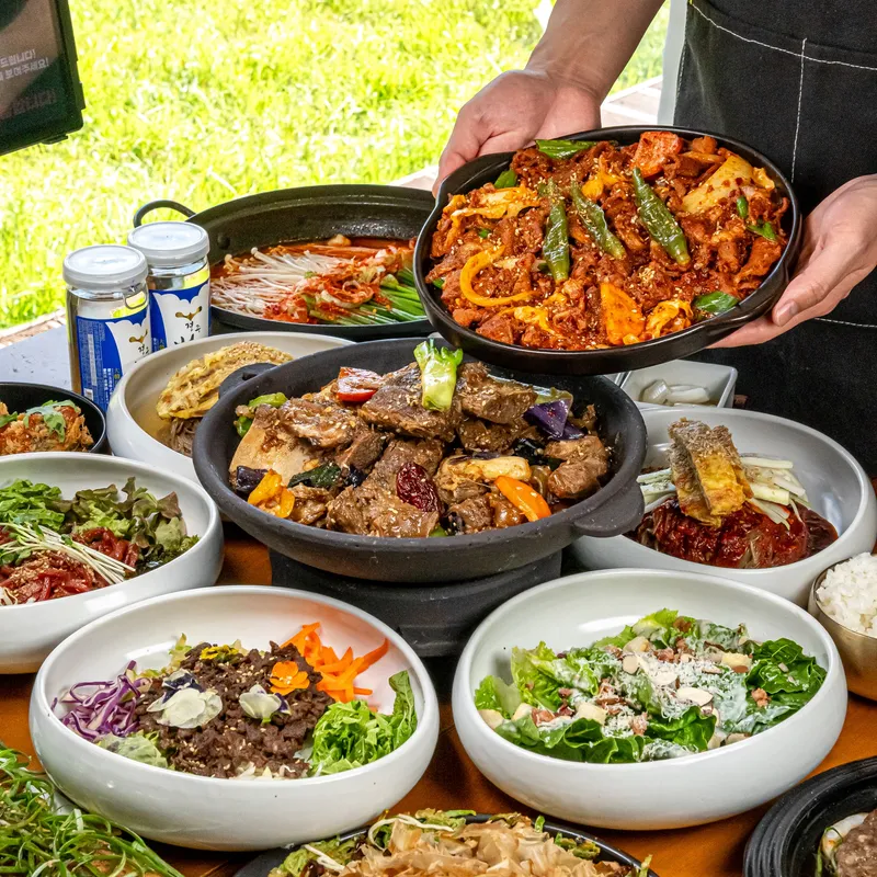Mejor Cold Noodles en Hwangriman Street - 포롱아밀 황남점
