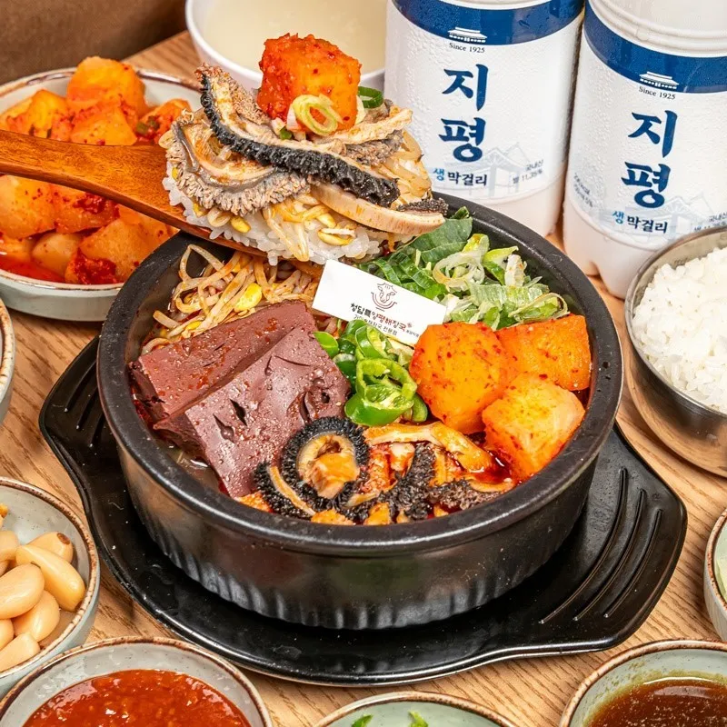 Mejor Korean noodle soup en Ilsan - 청담특양평해장국 일산본점