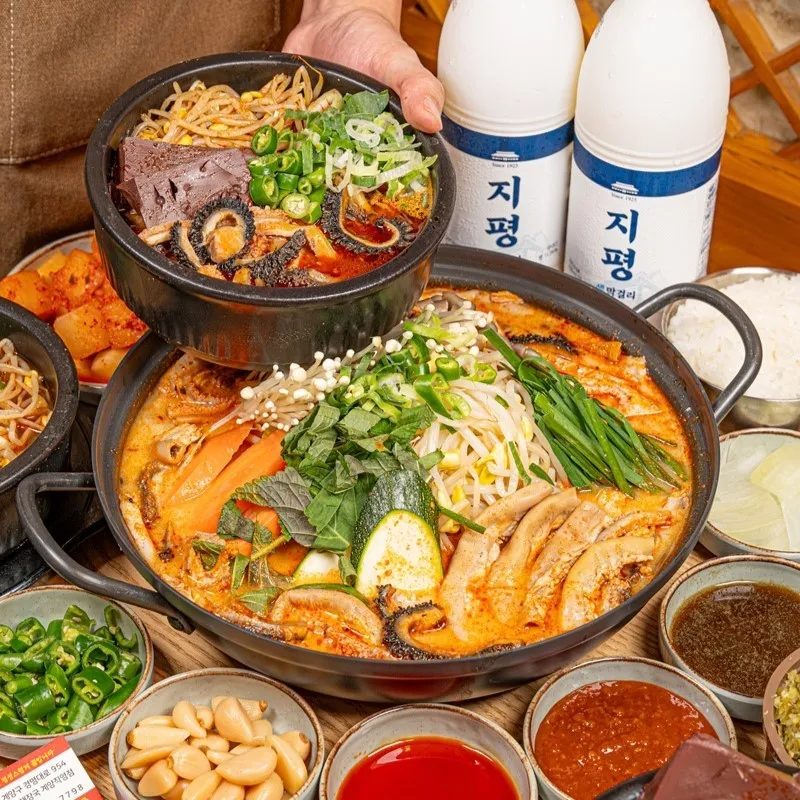 Mejor Korean noodle soup en Ilsan - 청담특양평해장국 일산본점
