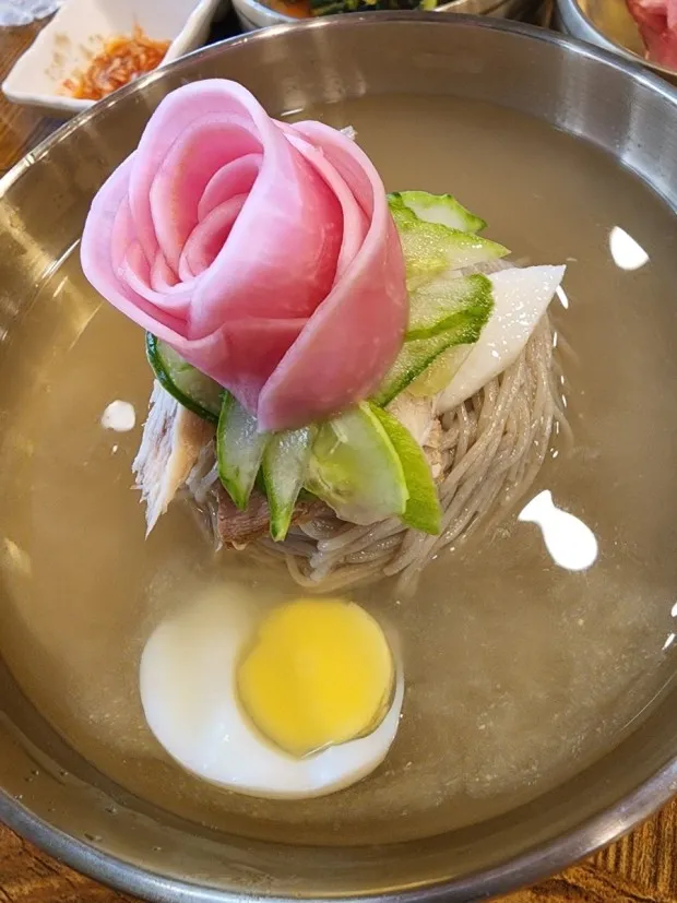 Samjiyeon Pyeongyang Naengmyeon Specialty