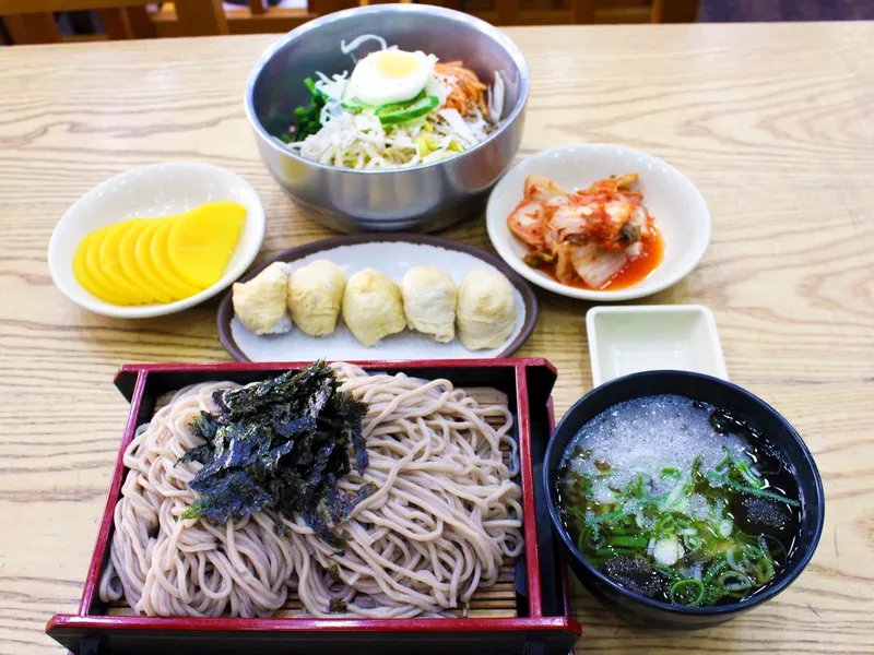 Mejor Cold Noodle en Yeouido Island - 청수우동메밀냉면