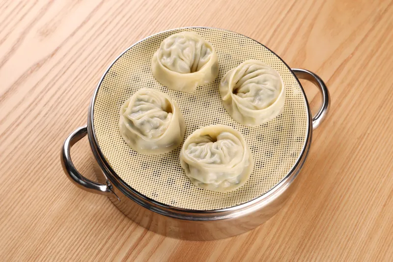 Best Noodles in  - Hwangdobajirak Kalguksu Gildong Bonjeom