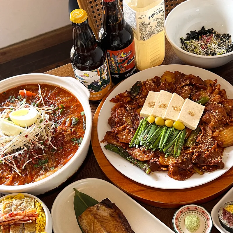 Mejor beef intestines en Hwangnidan-gil - 동양백반 경주황리단길 본점