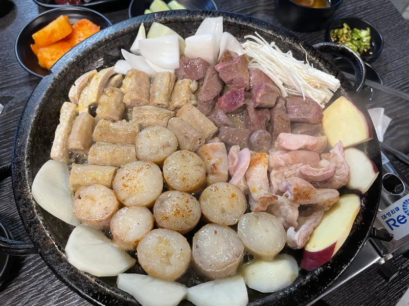 Best Beef Intestines in Mapo-gu - Dolhwangso Gopchang